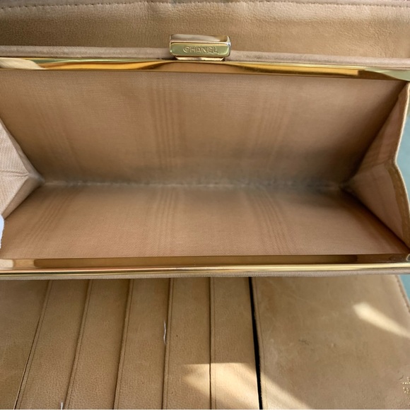 Vintage CHANEL Caviar CC Wallet - Picture 9 of 16